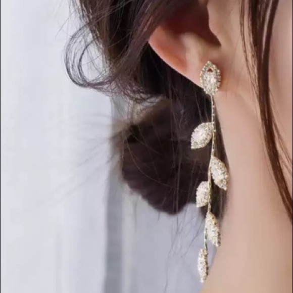 Gold plated Earrings - Picture 3 of 8